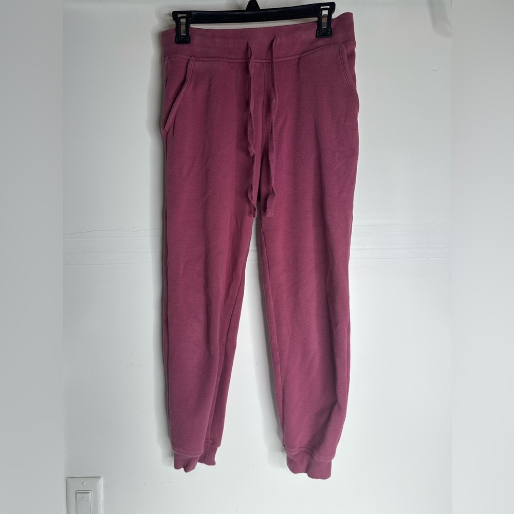 Women’s UGG Sweat Pants Jogger Size XS Burgundy Warm Pull Strings.